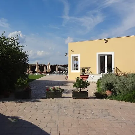 Aparthotel Kalloni Royal 3*