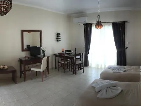 Kalloni Royal Aparthotel 3*