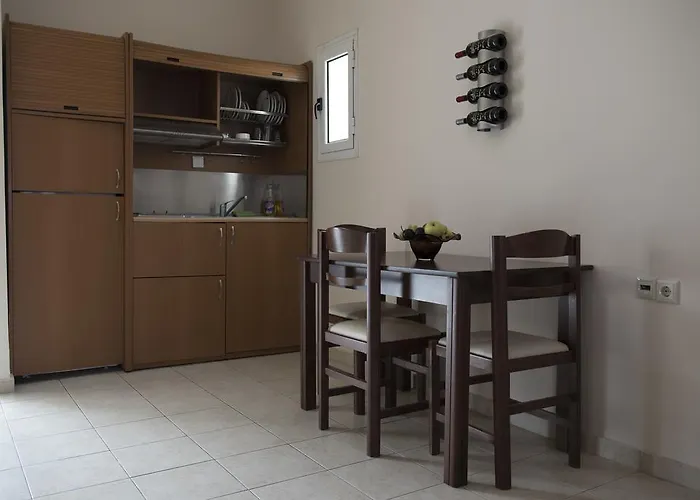 Royal Lägenhetshotell Kalloni (Peloponnese)